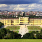 Blick Auf Das Schloss Schoenbrunn Von Der Gloriette