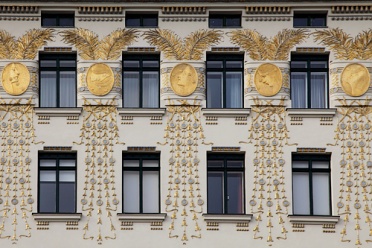 Goldenes Jugendstilhaus Wienzeile