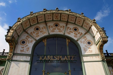 Karlsplatz Jugendstil U Bahn Station