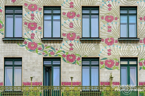 Majolikahaus Jugendstil Detail