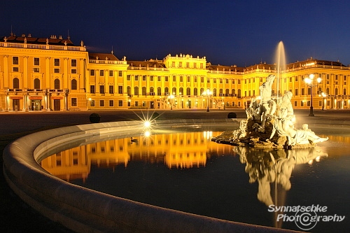 Schloss Schoenbrunn Bei Nacht