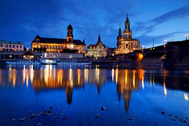 Dresden Stadtsilhouette Und Blaue Stunde