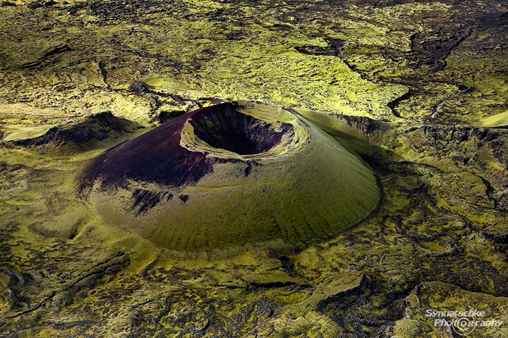 Green Lakagigar Crater