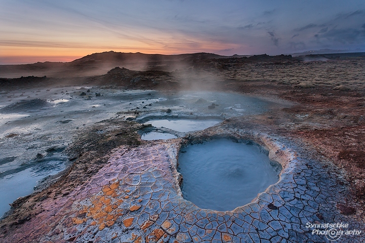Boiling Mud and Cracked Earth
