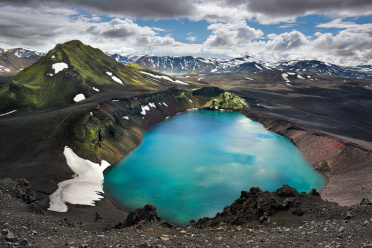 Hnausapollur - Lake in the Icelandic Highlands