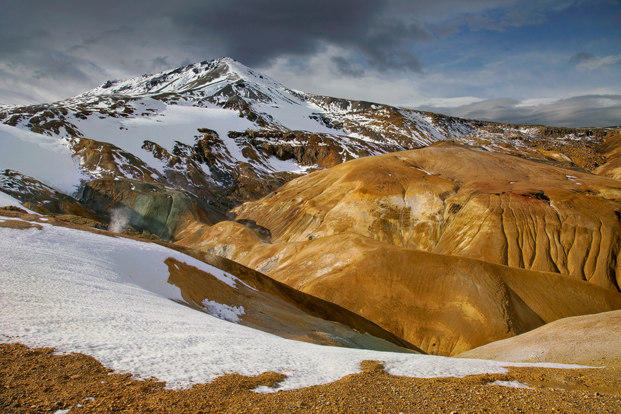 Snow Showers at Kerlingarfjoell