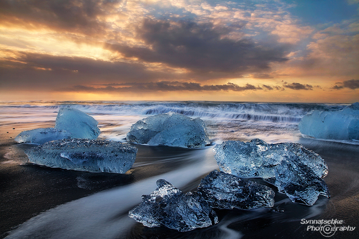 Jokulsarlon Iceberg Beach