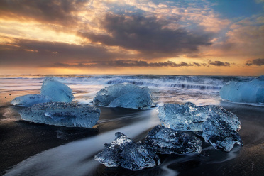 Jokulsarlon Iceberg Beach