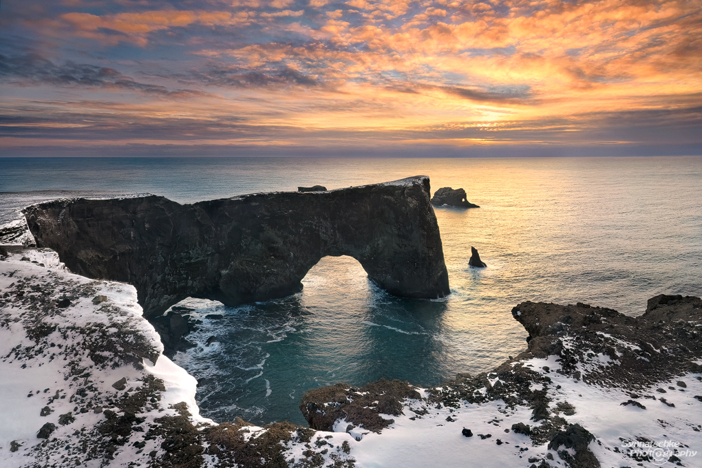 cape-dyrholaey-arch