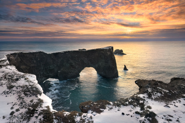 cape-dyrholaey-arch