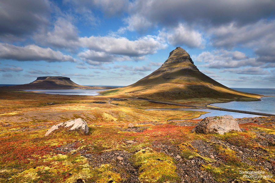 Kirkjufell with fall colors