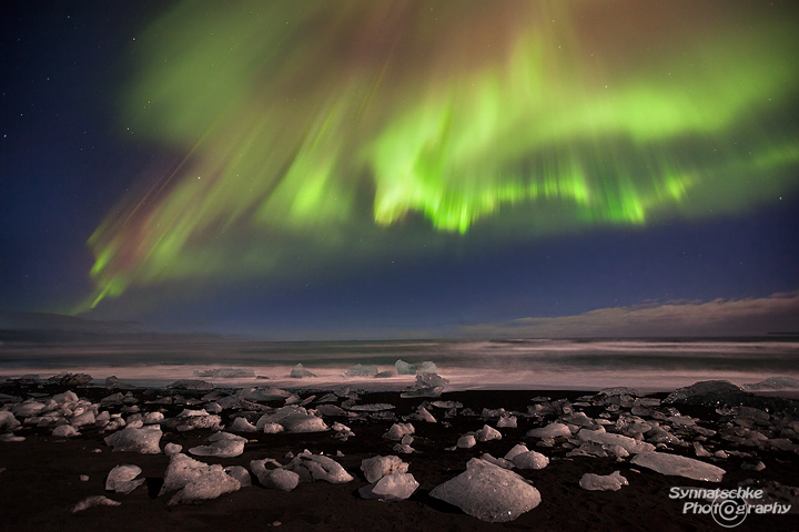 Aurora Iceberg Beach