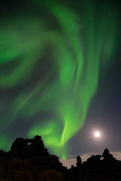 Full Moon Aurora