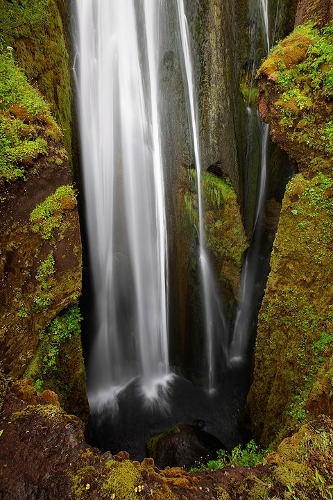 Tunnel Waterfall