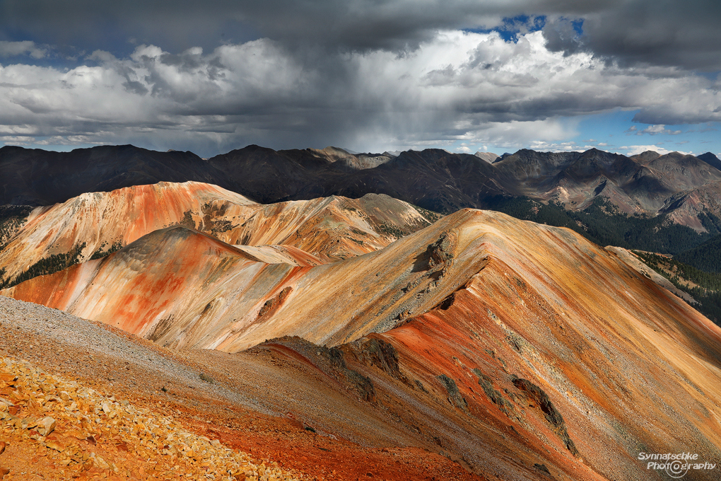 The incredible colors of Red Mountain