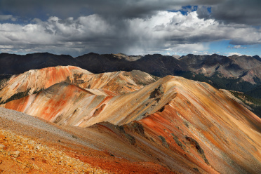 The incredible colors of Red Mountain