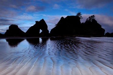 Triangle Arch at Shi Shi