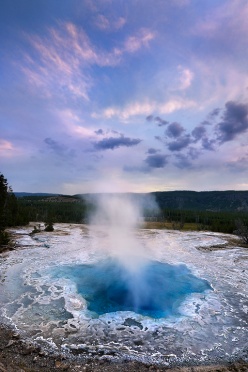 artesimia-geyser-sunset