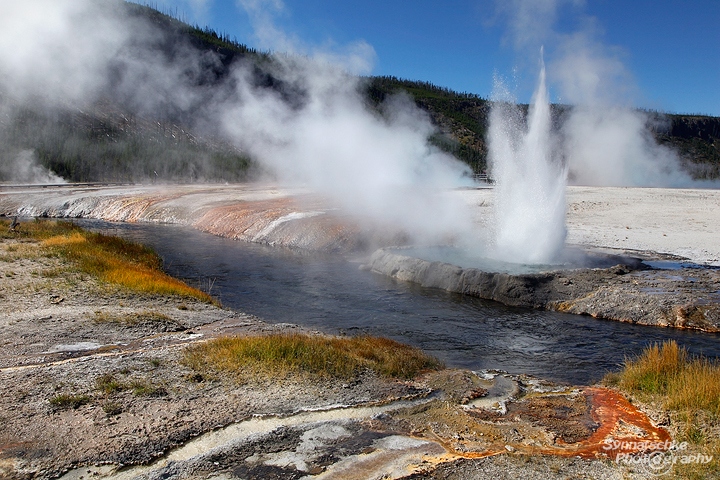 Cliff Geyser